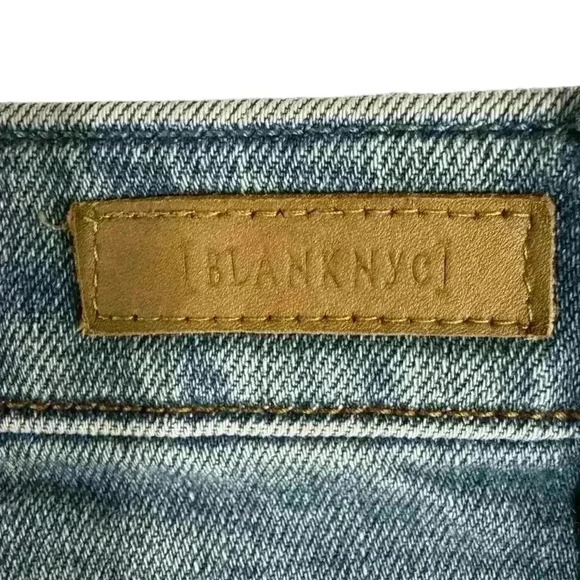 BLANK-NYC TOMBOY DISTRESSED BLUE DENIM CUT-OFFS SIZE 29 - Picture 3 of 9